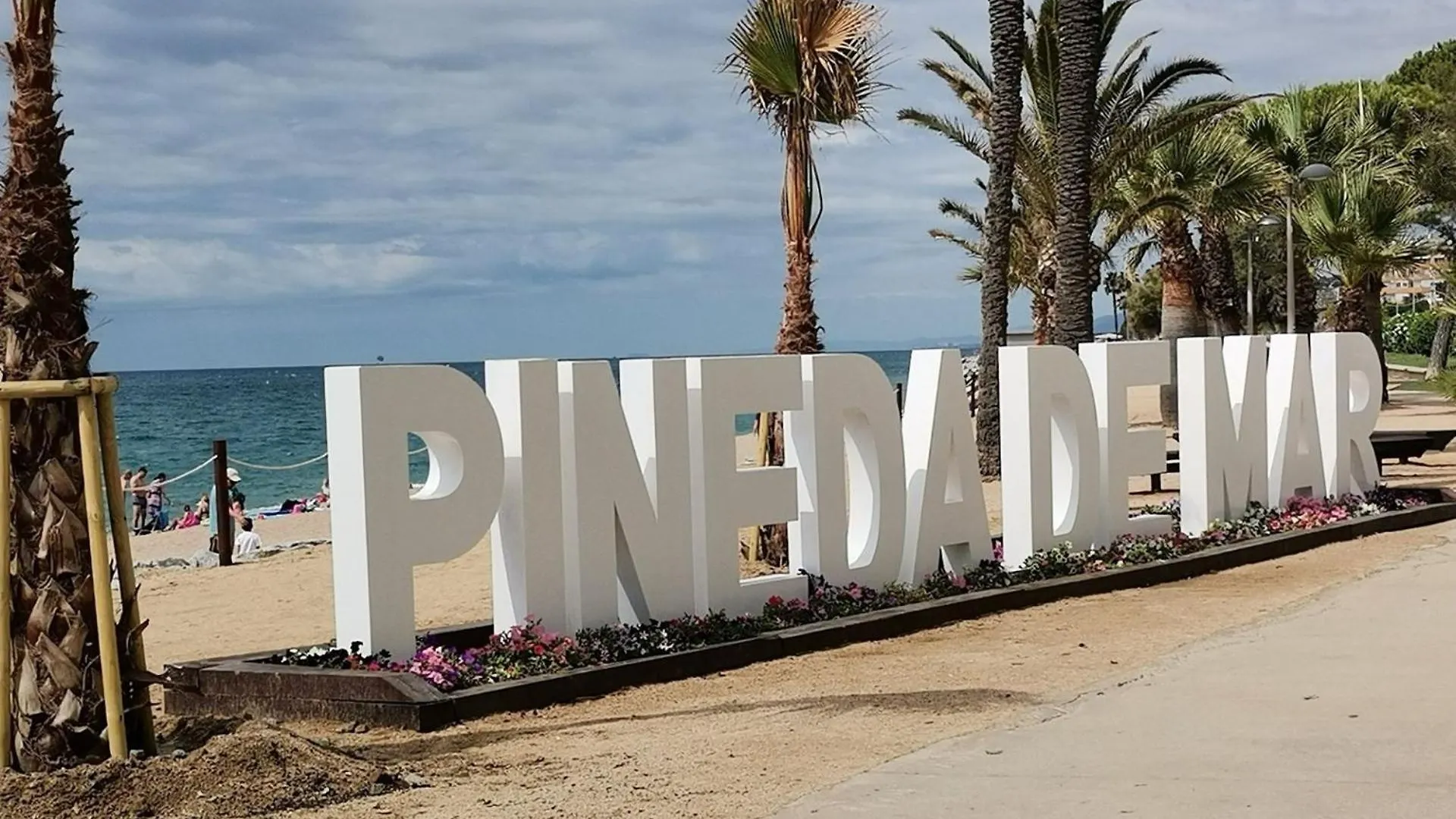 Homeholidaysrentals Balmes - Costa Barcelona كاليليا شقة