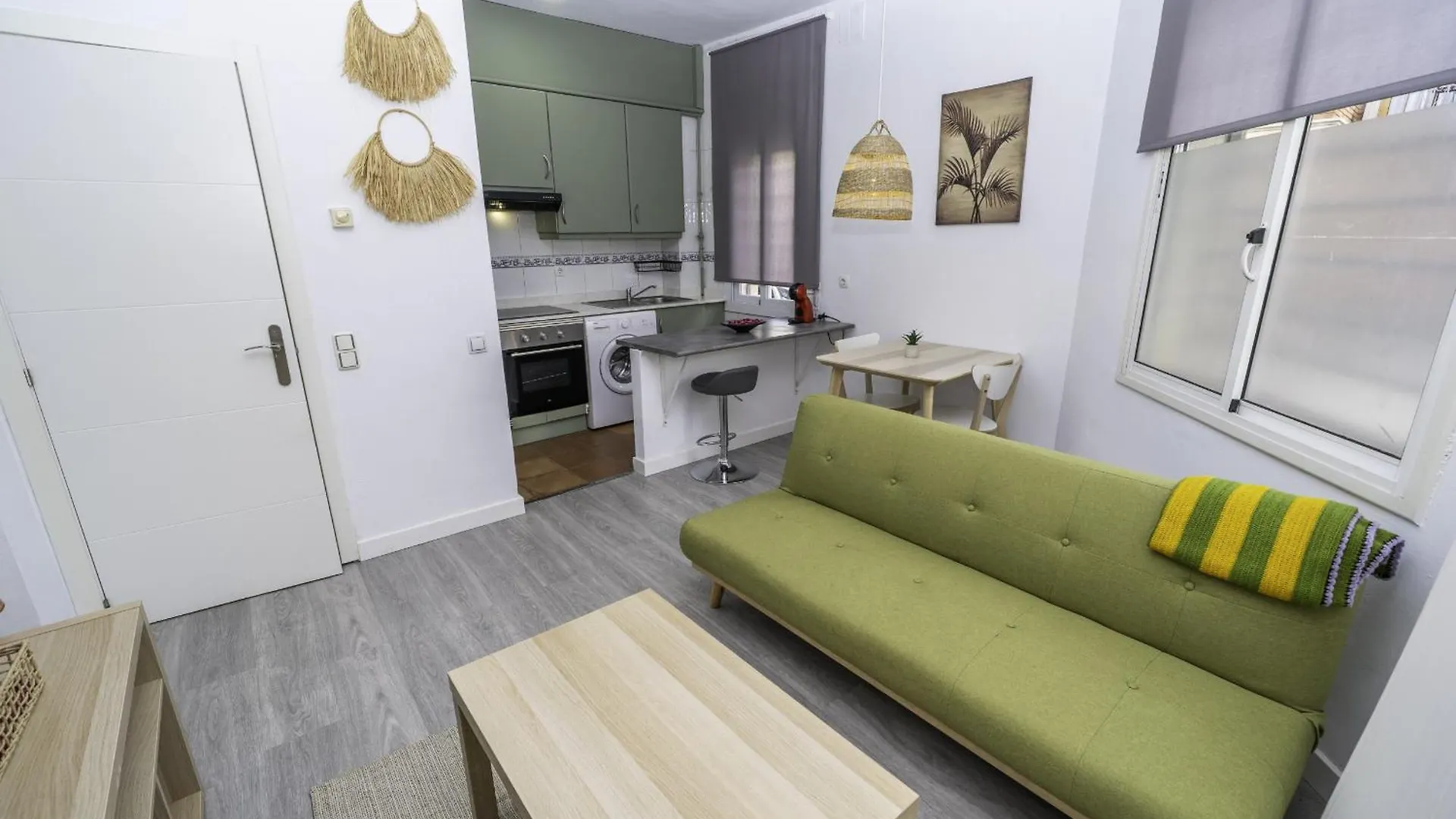 شقة Homeholidaysrentals Balmes - Costa Barcelona كاليليا