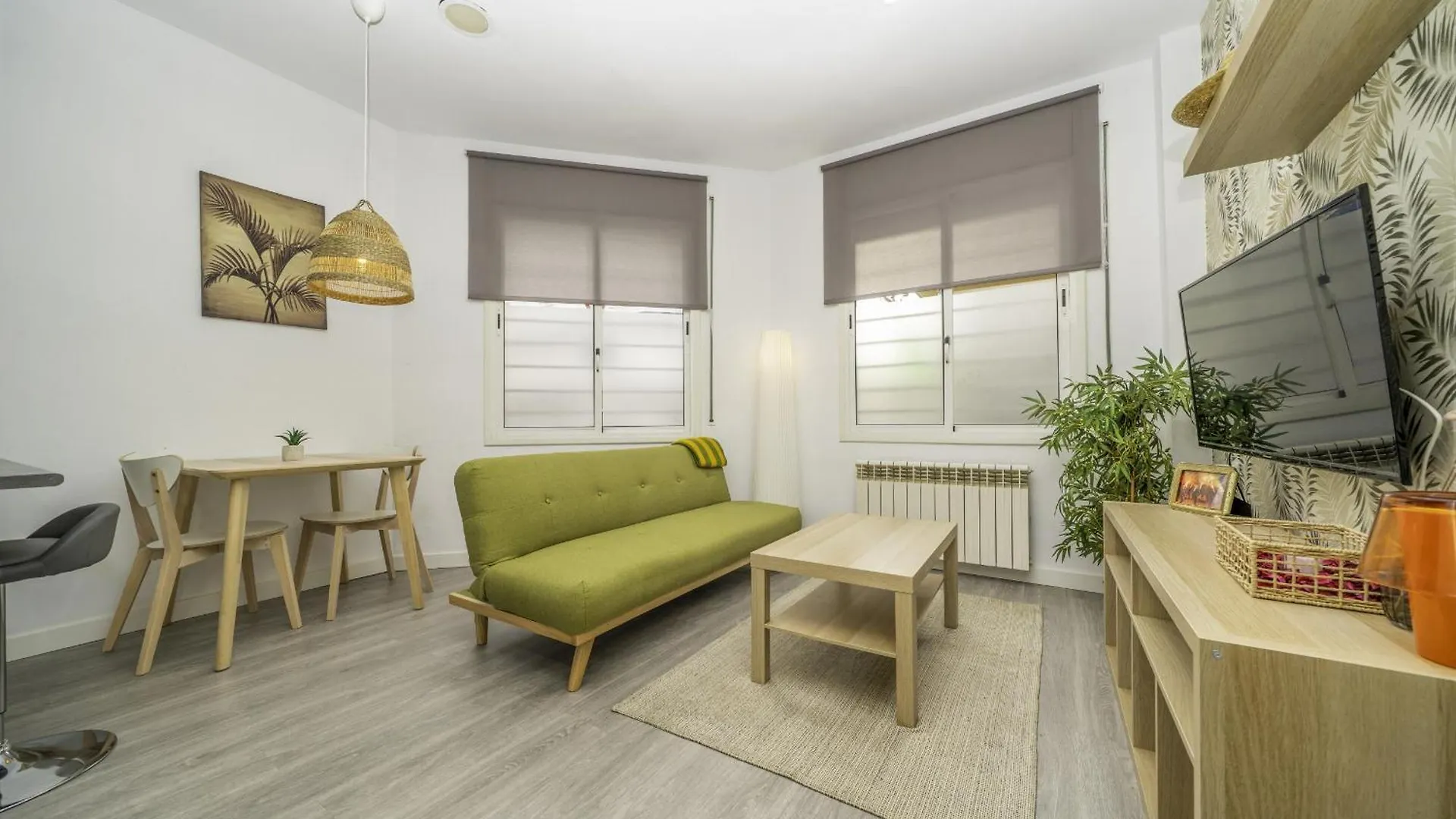 Homeholidaysrentals Balmes - Costa Barcelona location